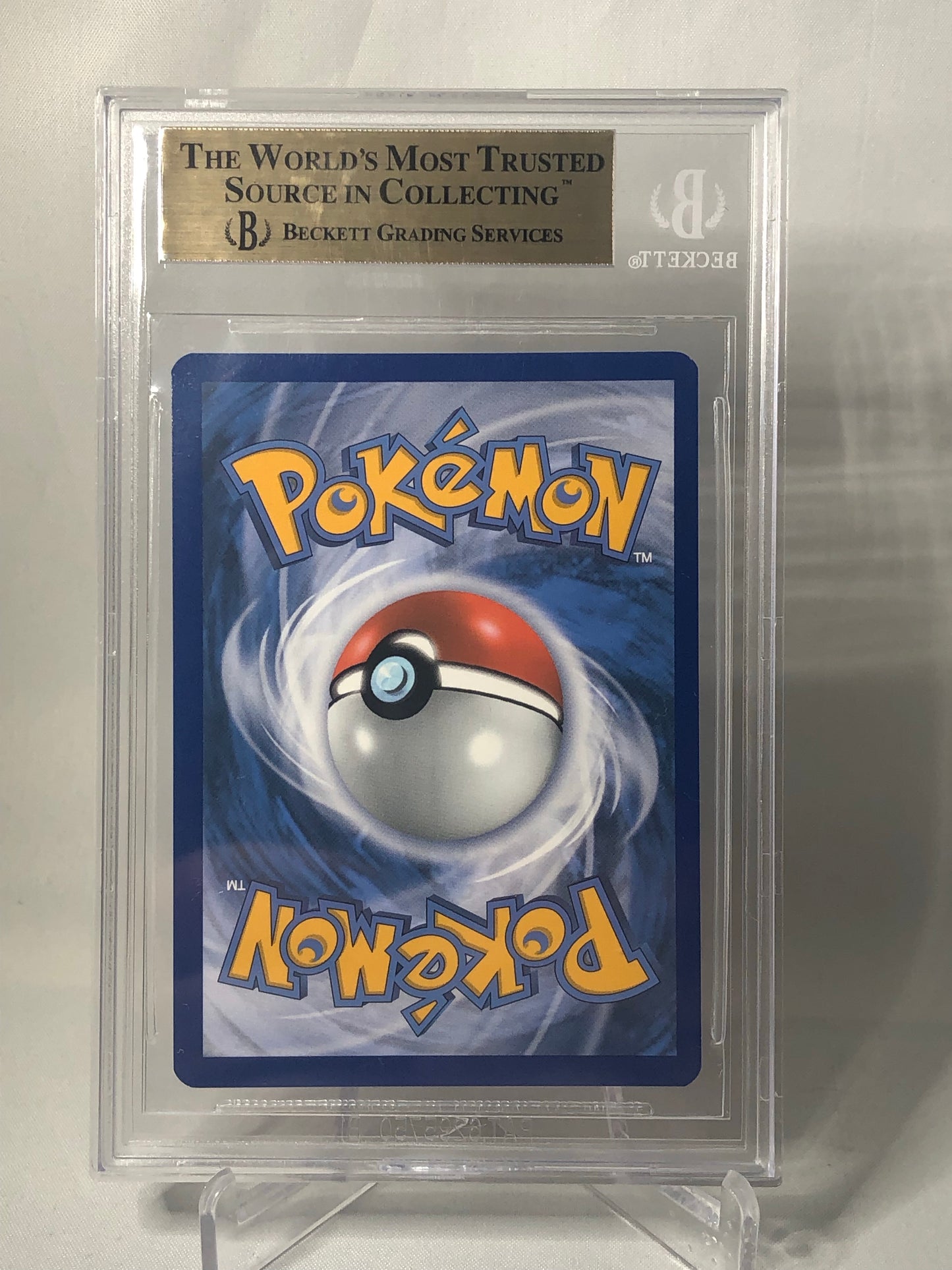 Beckett 9.5 Gold Houndoom